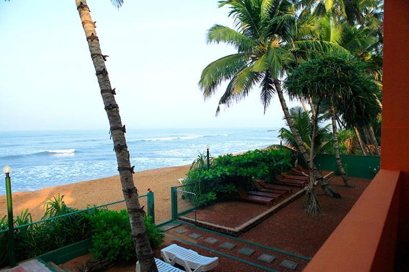 Oyo 246 Roy Villa Beach Hotel Kalutara Extérieur photo