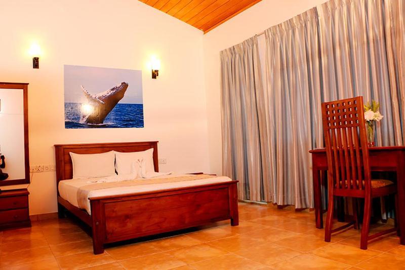 Oyo 246 Roy Villa Beach Hotel Kalutara Extérieur photo